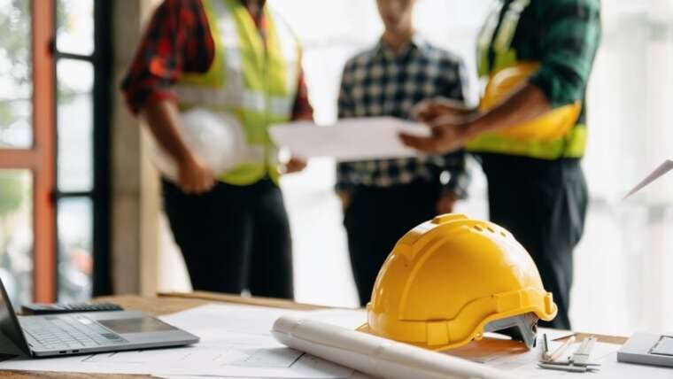 Common Issues That Put a Contractor’s License at Risk